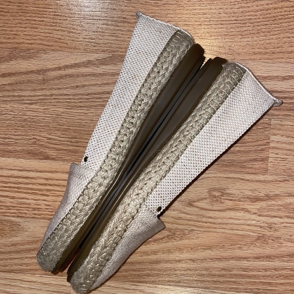 AEROSOLES Espadrille Style Flats Tan Fabric Upper size 9 - Picture 7 of 13